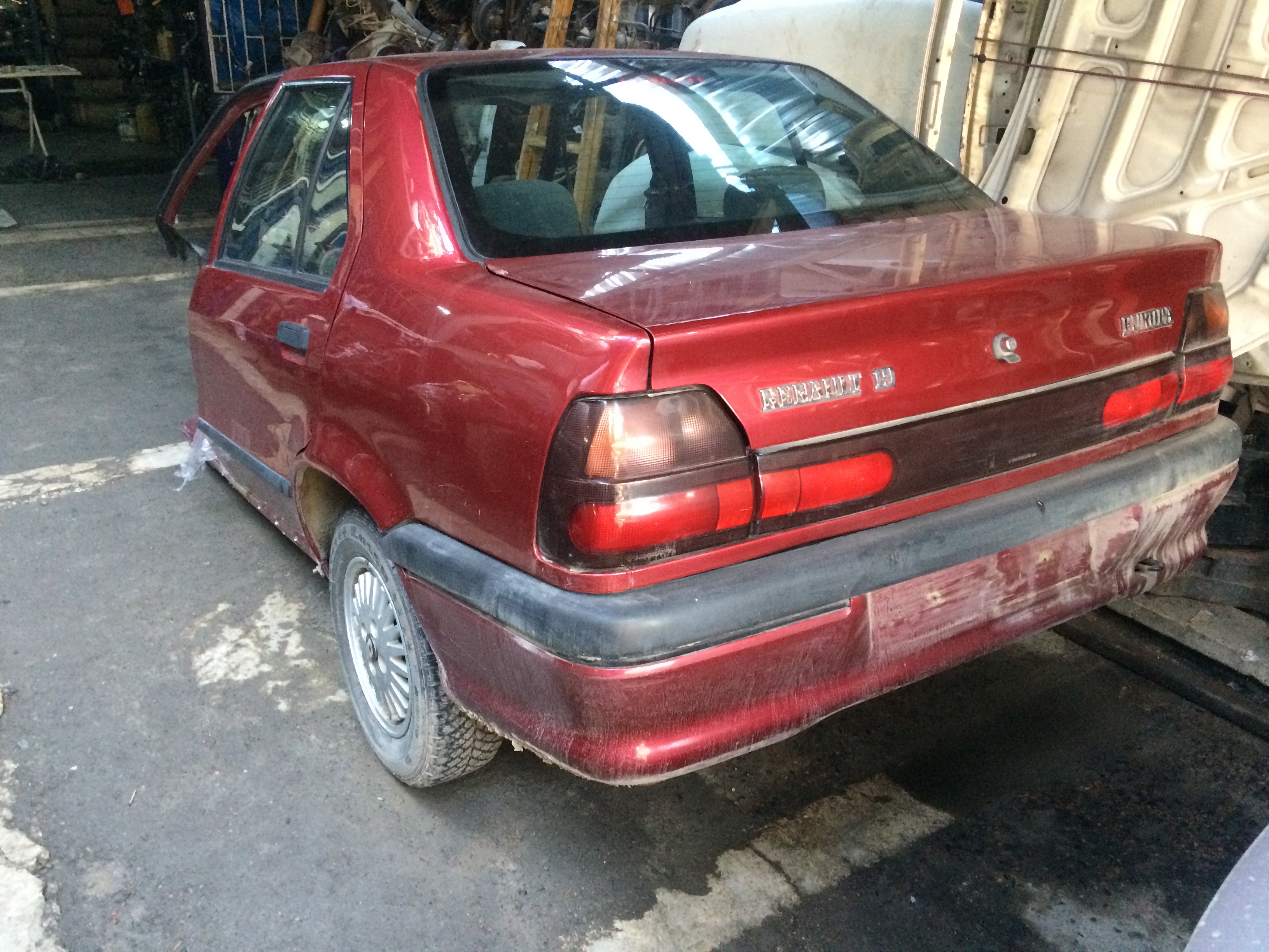 renault 19 komple tavan arka renault 19 komple tavan arka