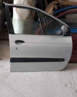 2003 model scenic sağ ön kapı dolu hatasız