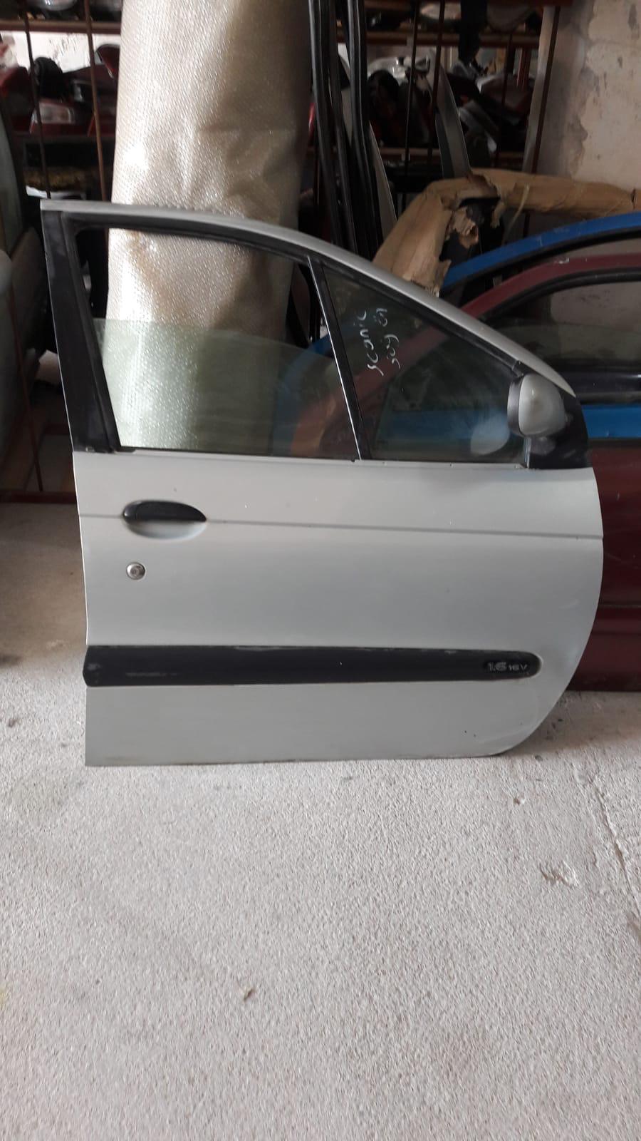 2003 model scenic sağ ön kapı dolu hatasız 2003 model scenic sağ ön kapı dolu hatasız