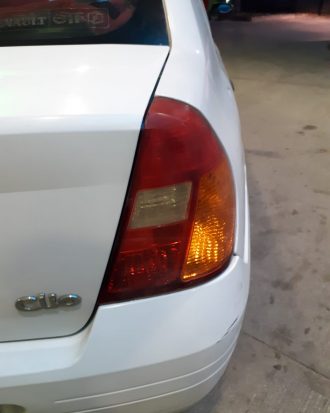 2000 model clio sağ stop