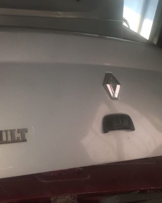 Renault clio 2 çıkma bagaj kapağı