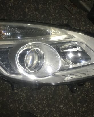 Renault scenic çıkma sağ far