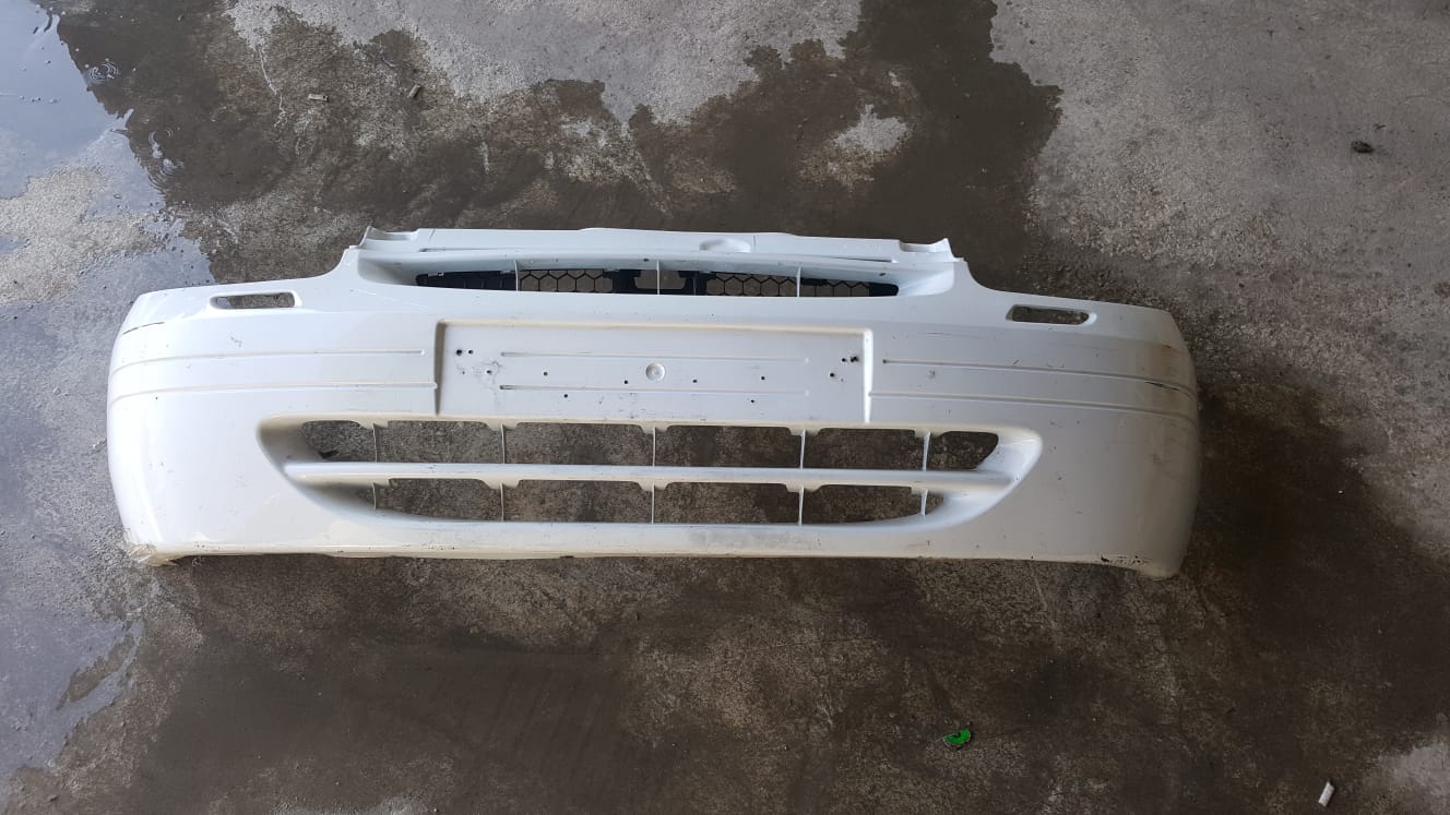 Renault clio çıkma ön tampon Renault clio çıkma ön tampon