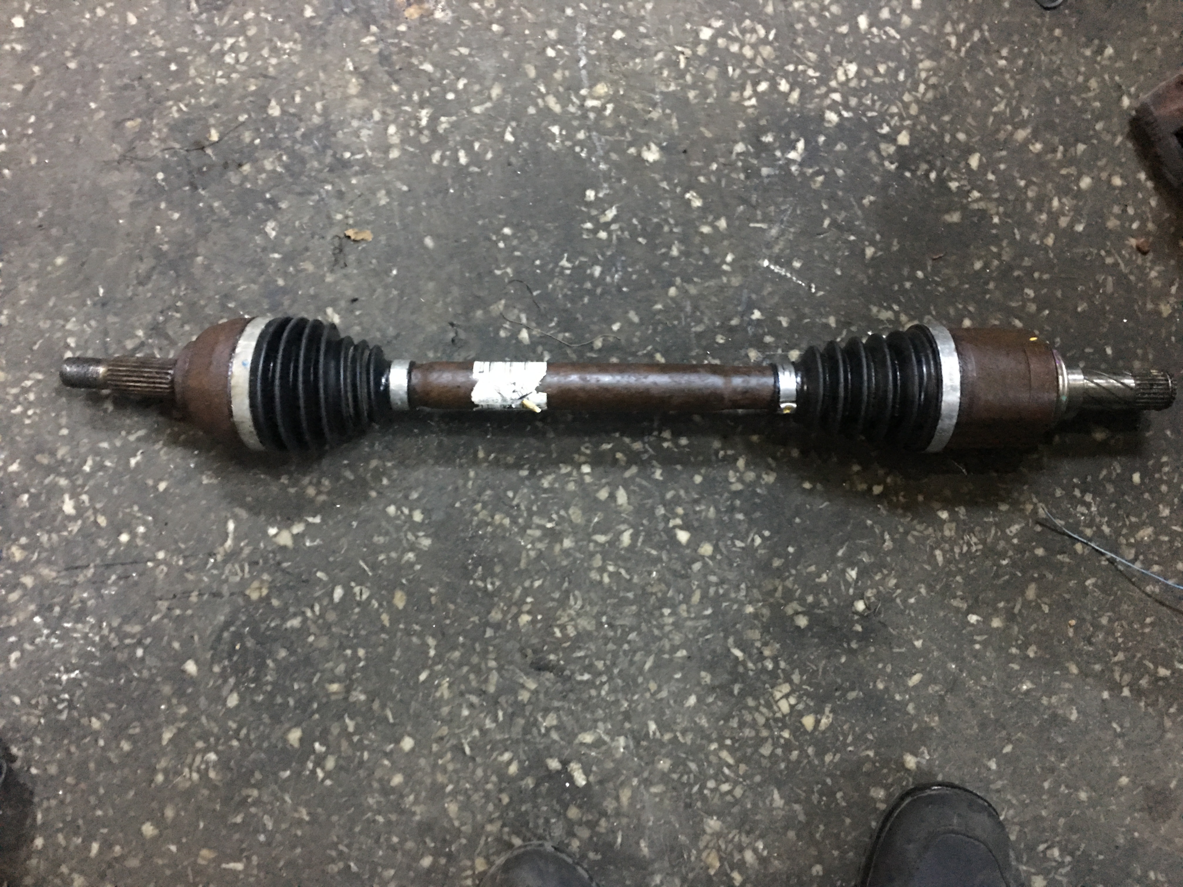 Renault clio 3 çıkma aks komple Renault clio 3 çıkma aks komple