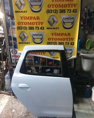Dacıa duster çıkma hatasız sağ arka kapı