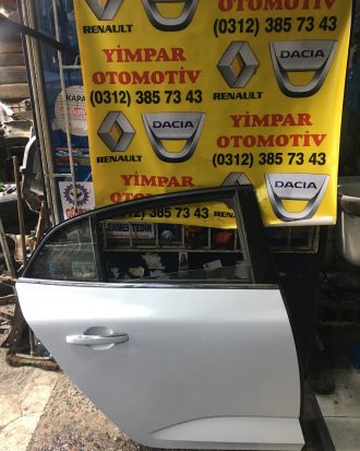 Renault megane 4 çıkma hatasız sağ arka kapı