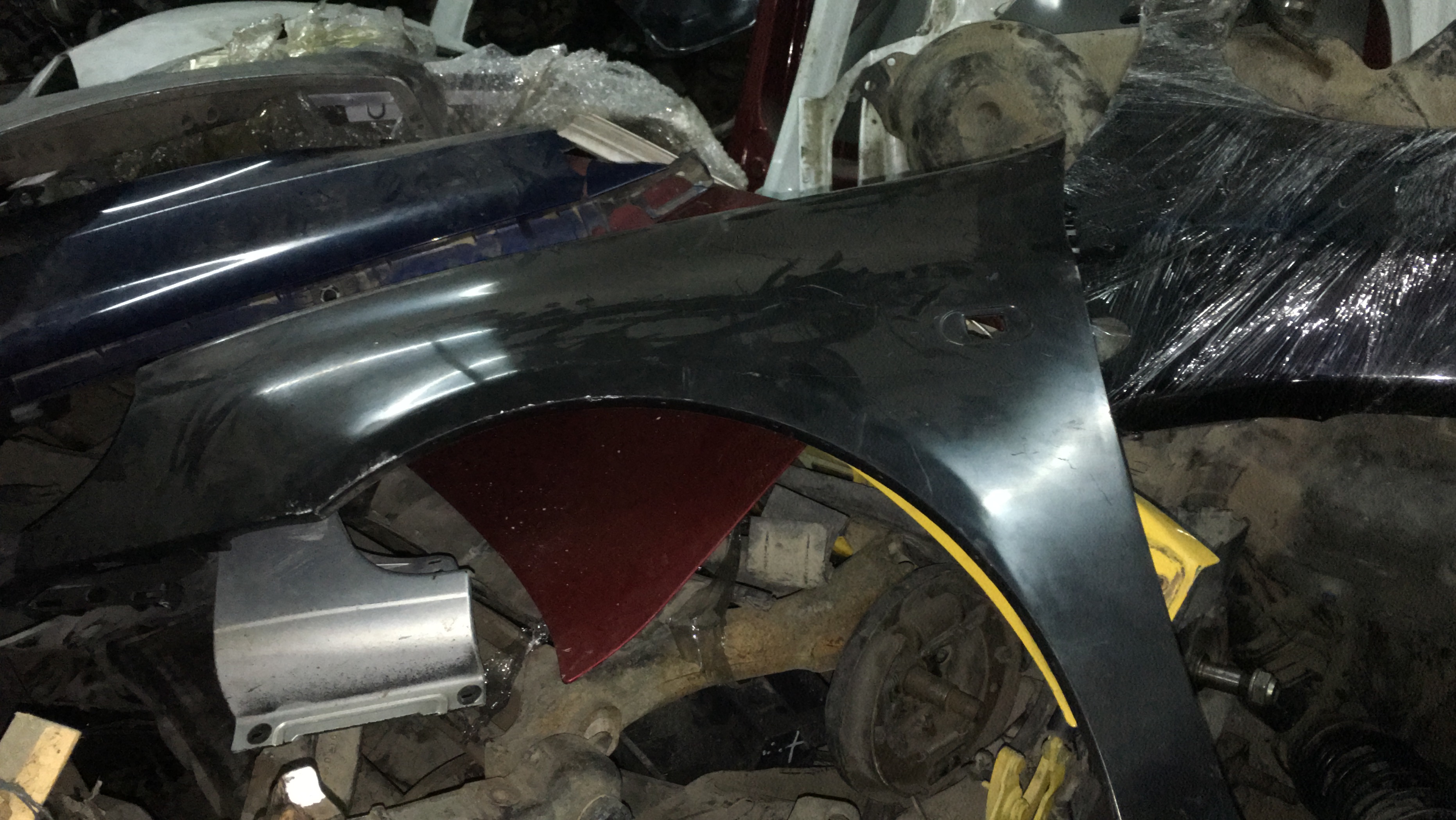 Renault clio çıkma sökme sol ön çamurluk Renault clio çıkma sökme sol ön çamurluk