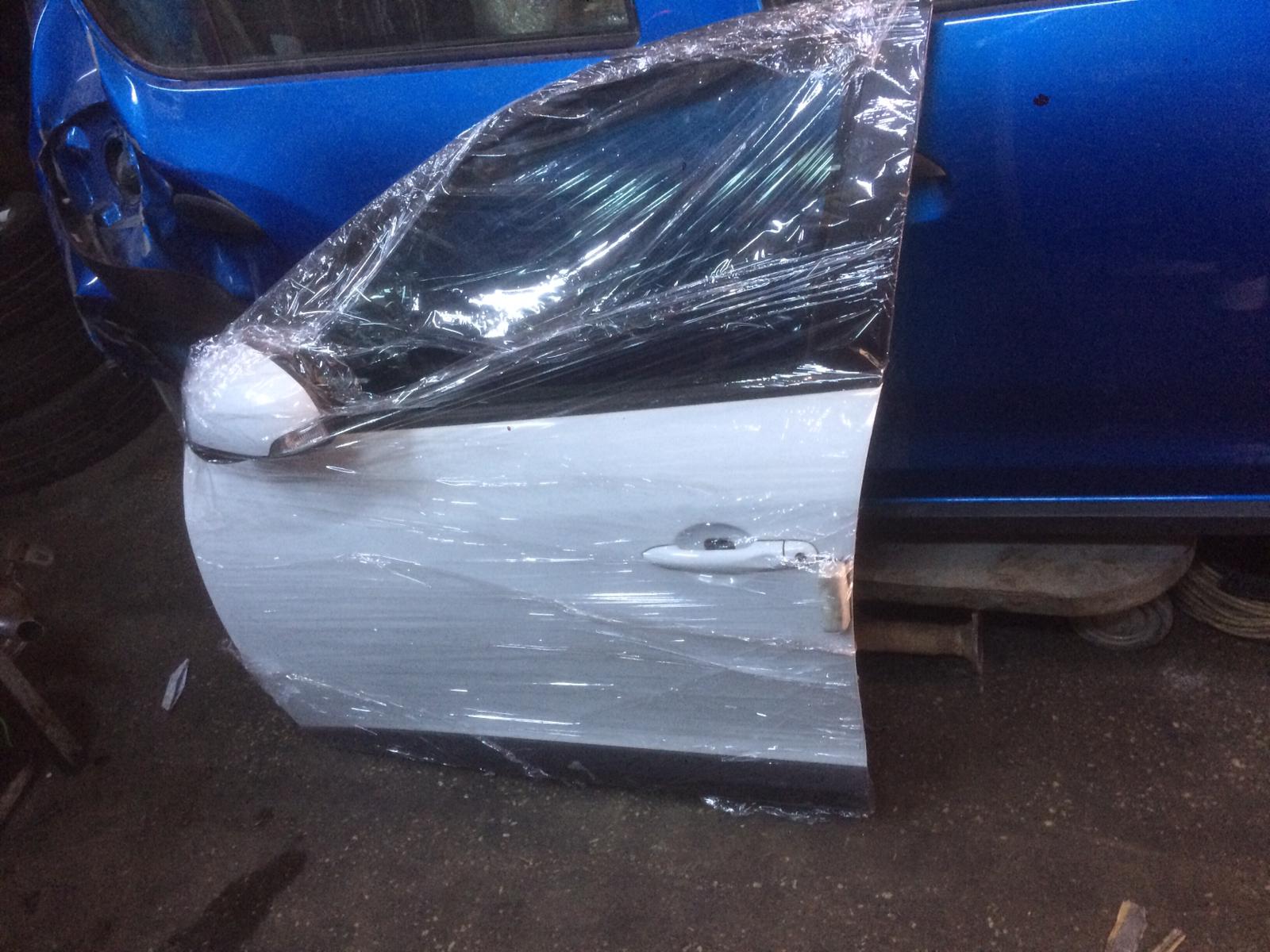 Renault megane 3 çıkma sökme sol ön kapı Renault megane 3 çıkma sökme sol ön kapı