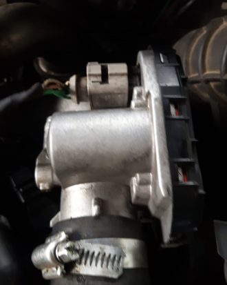 Renault laguna 3 1.5 dizel çıkma sökme gaz kelebeği