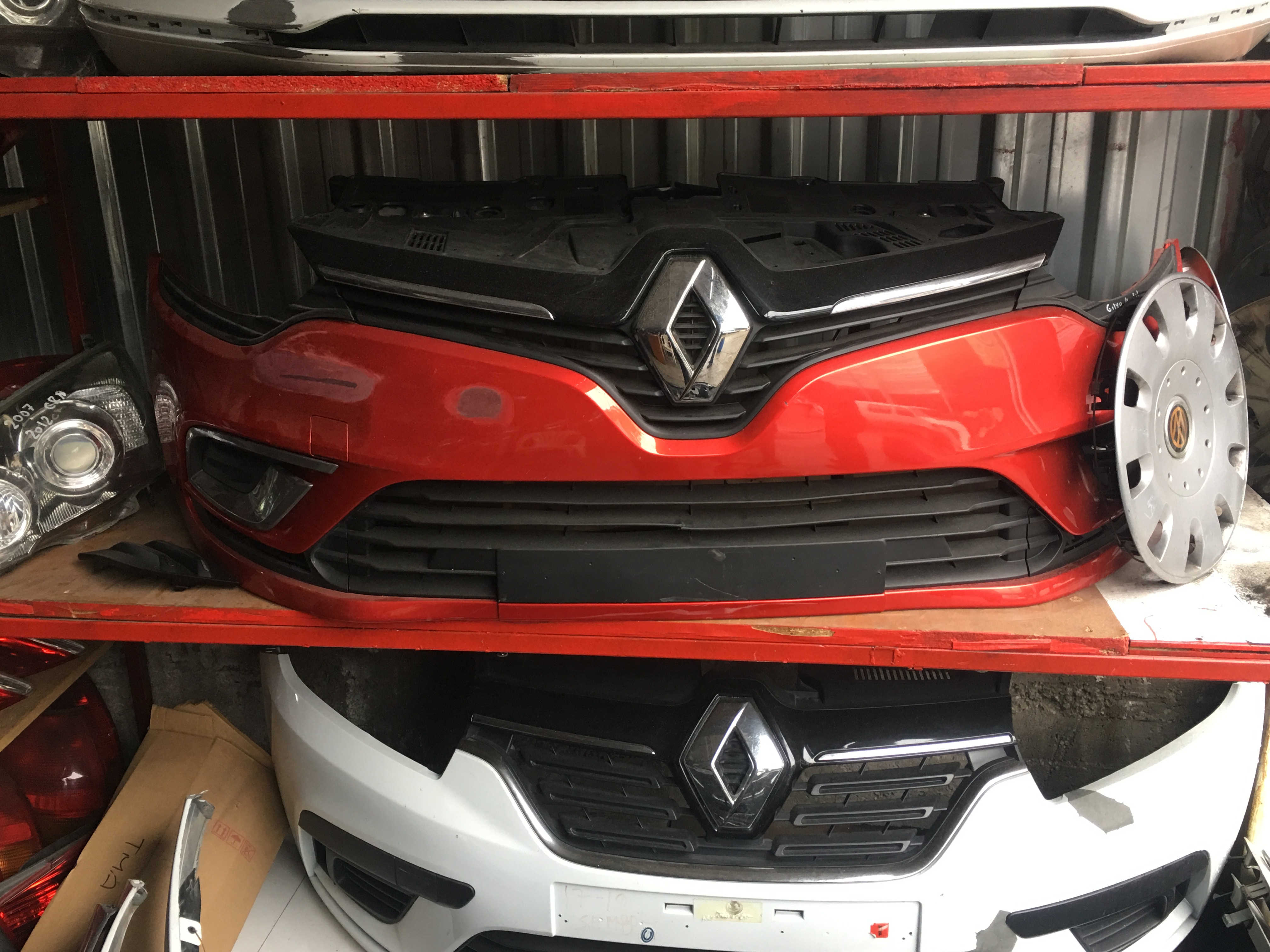 Renault clio 4 çıkma sökme ön tampon Renault clio 4 çıkma sökme ön tampon