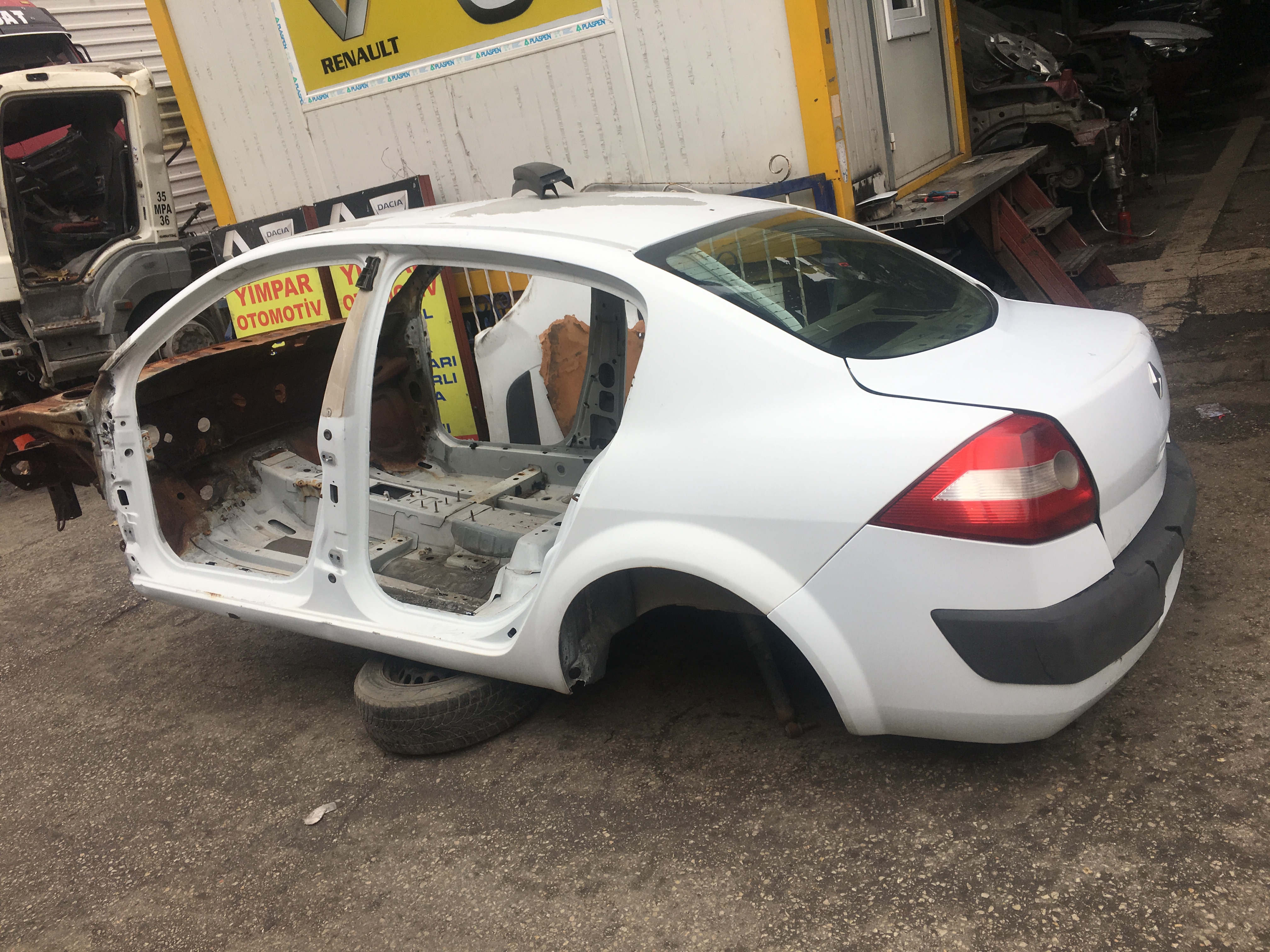 Renault megane 2 çıkma komple kupa Renault megane 2 çıkma komple kupa