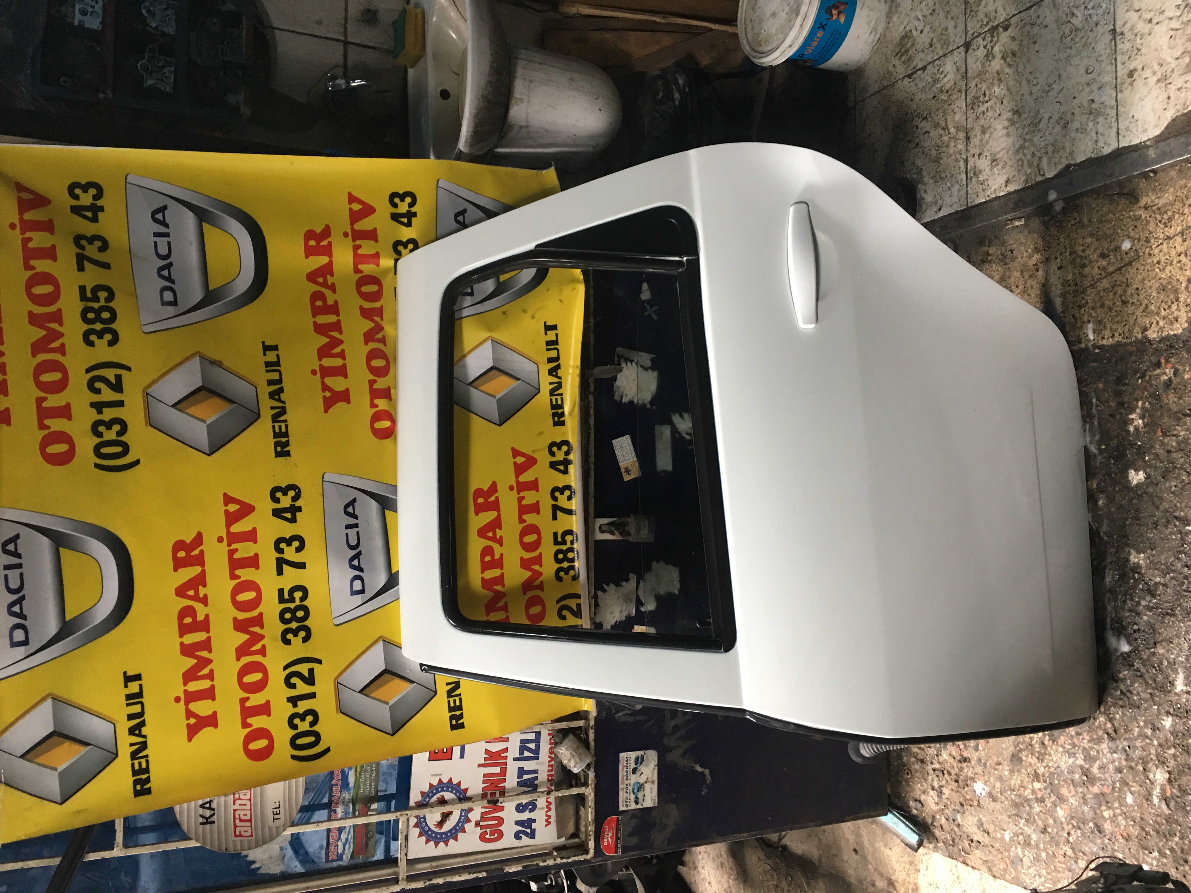 Dacıa duster çıkma sökme sol arka kapı Dacıa duster çıkma sökme sol arka kapı