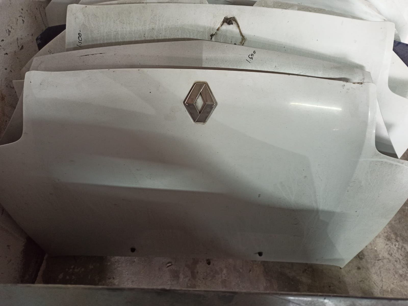 Renault clio çıkma sökme hatasız kaput Renault clio çıkma sökme hatasız kaput