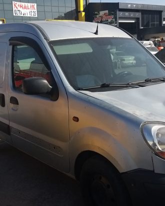 Renault kangoo çıkma hatasız gri renk komple ön
