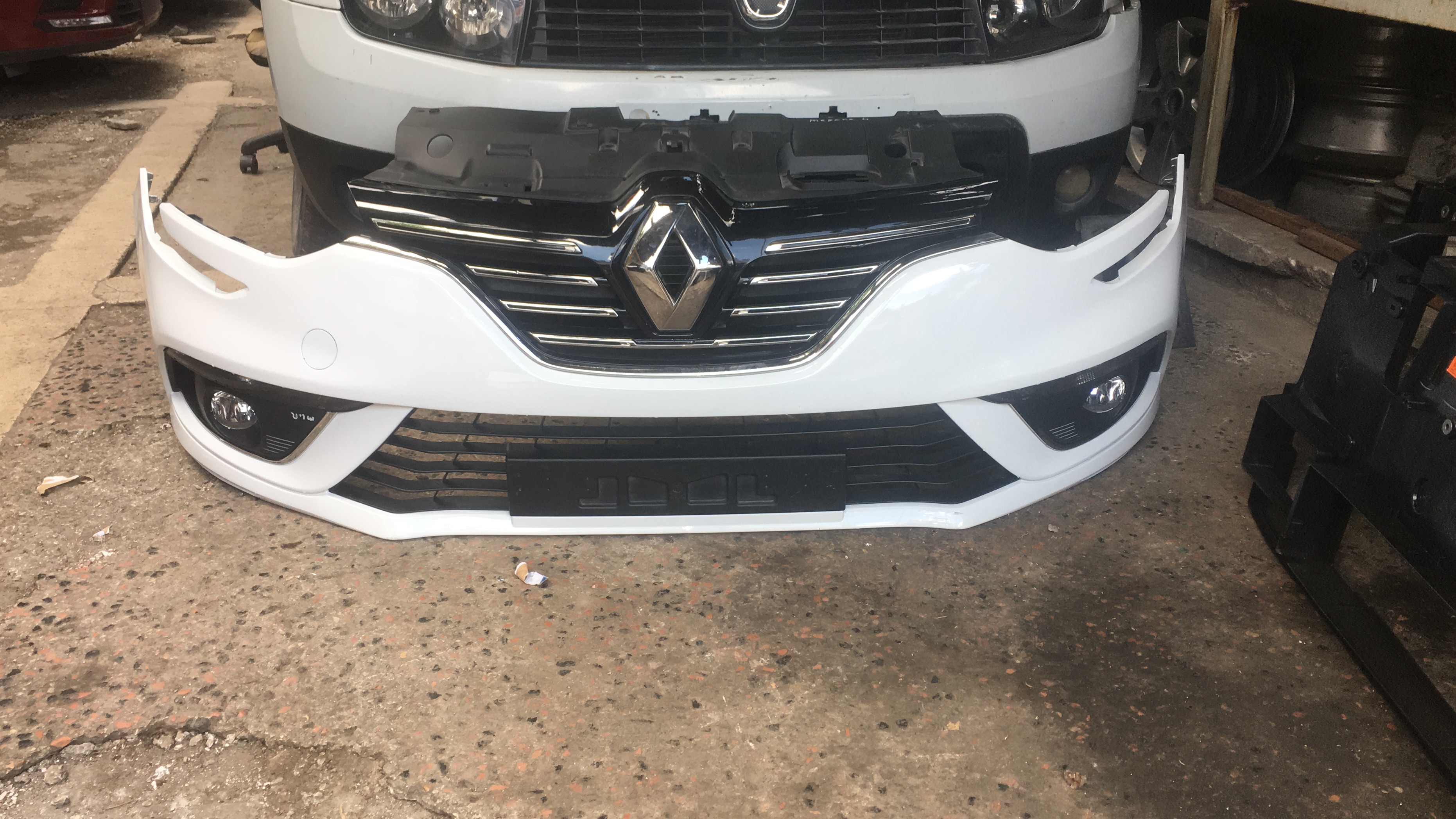 Türkiye geneline anlaşmalı kargomuz ile indirimli bir şekilde ihtiyacınız olan renault ve dacia çıkma parçayı
sizlere ulaştırıyoruz.Aradığınız parçayı sitemizde bulamazsanız bizimle iletişime geçerek
parçanın stoğunu bize sorabilirsiniz.
Yıldız Sanayi Sitesi 1. Blok No:25 Ostim, Ankara da 25 yıldır hizmet vermekteyiz.Firmamızda hasarlı araçların orjinal çıkma , Yan sanayi ve hatasız parçalar bulunmaktadır.Ne tarz parçaya ihtiyacınız var ise hepsinin stoğu bulunmaktadır.
Yimpar Renault & Dacia çıkma parça
Türkiye geneline anlaşmalı kargomuz ile indirimli bir şekilde ihtiyacınız olan renault ve dacia çıkma parçayı sizlere ulaştırıyoruz.Aradığınız parçayı sitemizde bulamazsanız bizimle iletişime geçerek parçanın stoğunu bize sorabilirsiniz. Yıldız Sanayi Sitesi 1. Blok No:25 Ostim, Ankara da 25 yıldır hizmet vermekteyiz.Firmamızda hasarlı araçların orjinal çıkma , Yan sanayi ve hatasız parçalar bulunmaktadır.Ne tarz parçaya ihtiyacınız var ise hepsinin stoğu bulunmaktadır. Yimpar Renault & Dacia çıkma parça