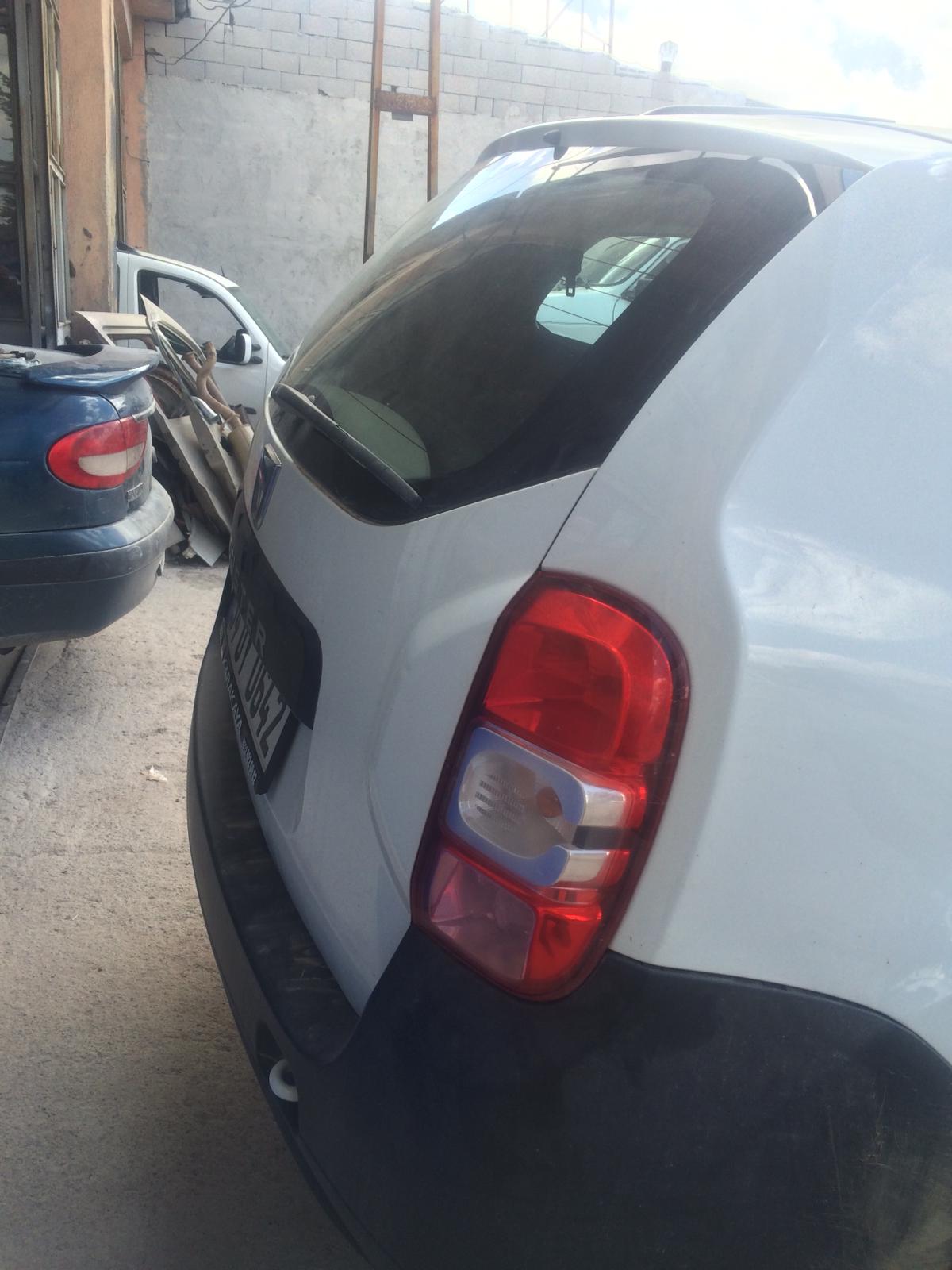 Dacıa duster çıkma orjinal sağ stop Dacıa duster çıkma orjinal sağ stop