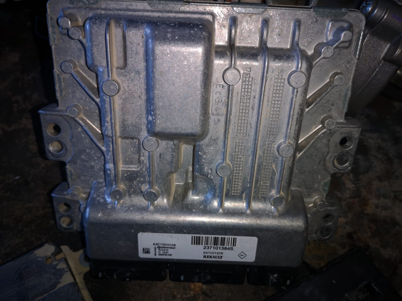 Dacıa duster çıkma motor beyni Dacıa duster çıkma motor beyni