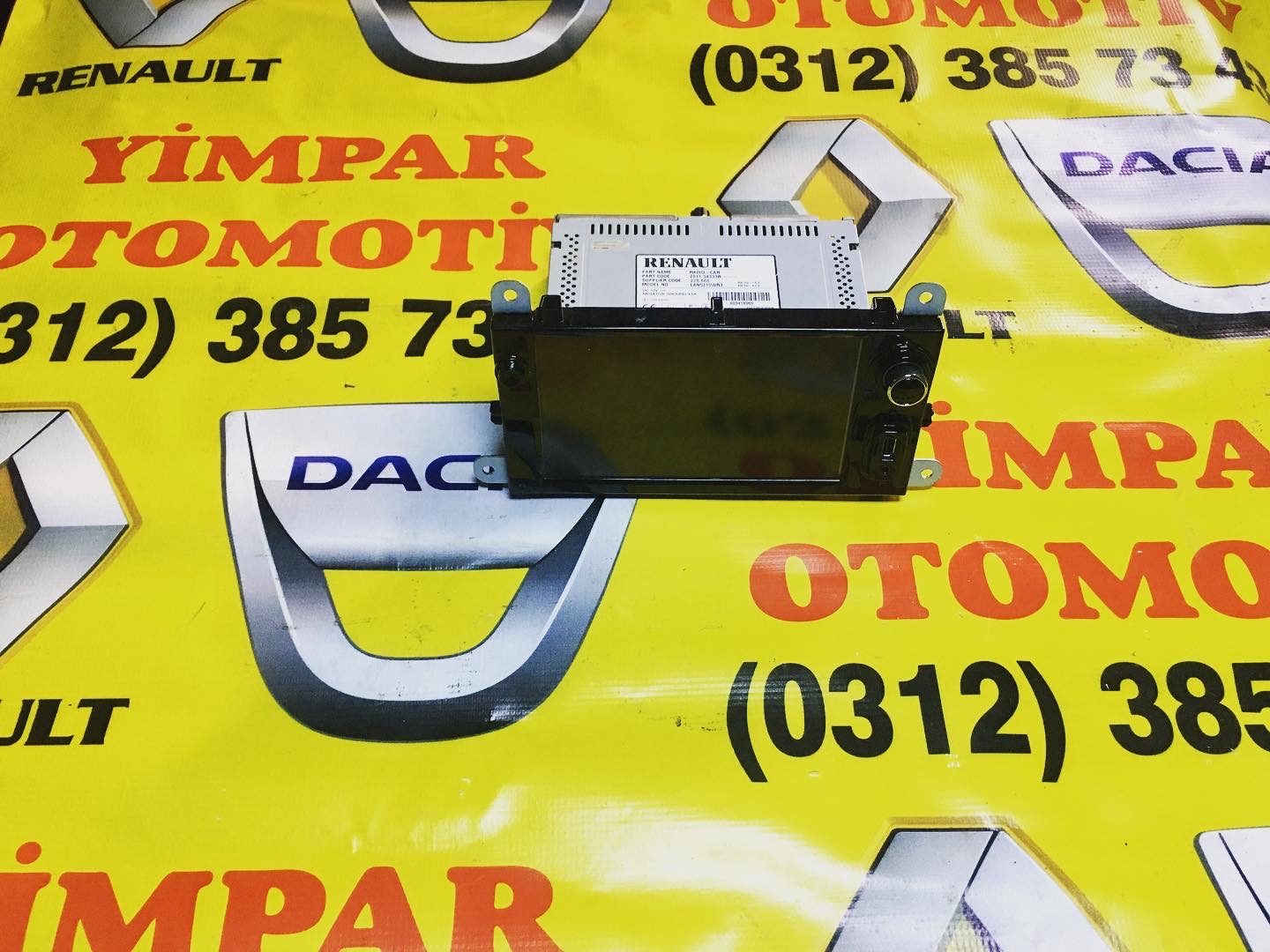 Renault clio 4 double ekran teyp 281154333R Renault clio 4 double ekran teyp 281154333R