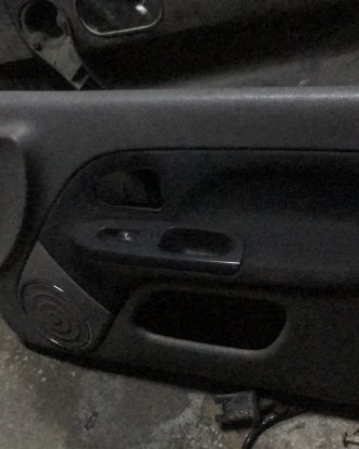 Renault symbol çıkma kapı döşemesi