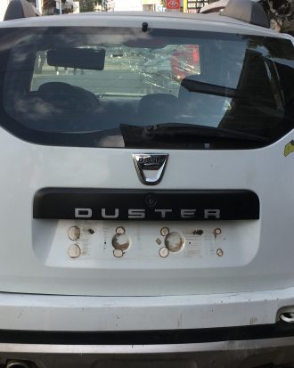 Dacıa duster çıkma bagaj kapağı
