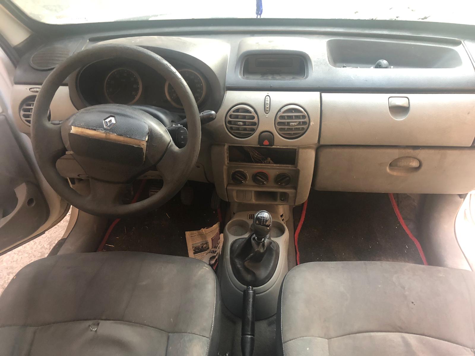 Renault kangoo çıkma orjinal komple göğüs Renault kangoo çıkma orjinal komple göğüs
