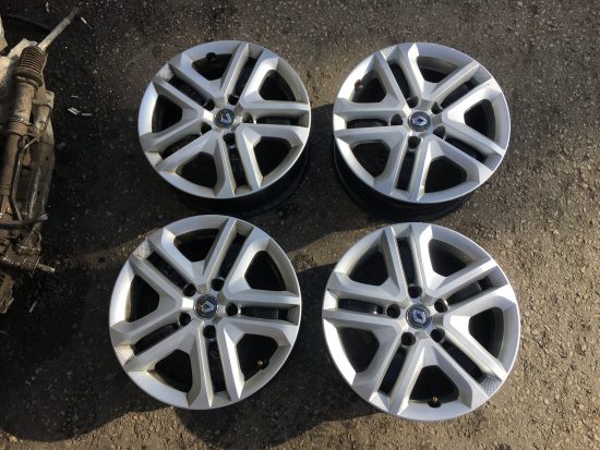 Renault megane 4 çıkma jant ve kapağı