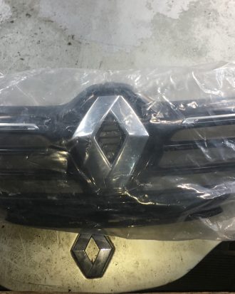 Renault megane 4 çıkma orjinal ön panjur