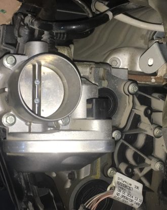 Renault megane 1.6 benzinli çıkma orjinal kelebek boğazı