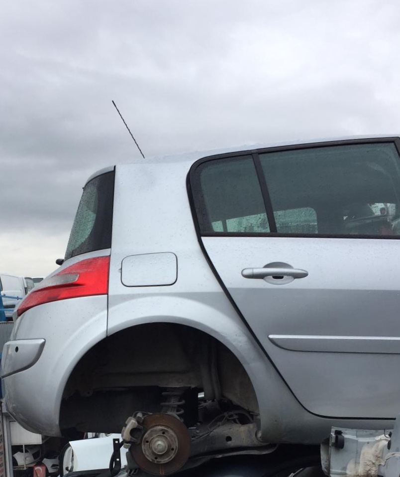 Renault megane 2 çıkma komple arka Renault megane 2 çıkma komple arka