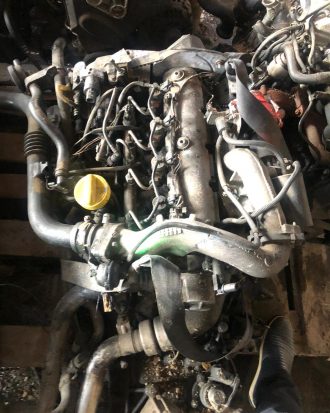 Renault trafic 1.9 dizel çıkma komple motor