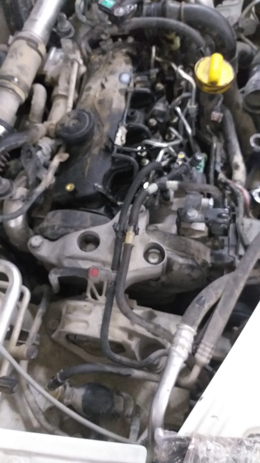Dacıa duster 1.5 dizel çıkma dolu motor Dacıa duster 1.5 dizel çıkma dolu motor