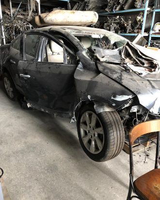 Renault fluence çıkma parça