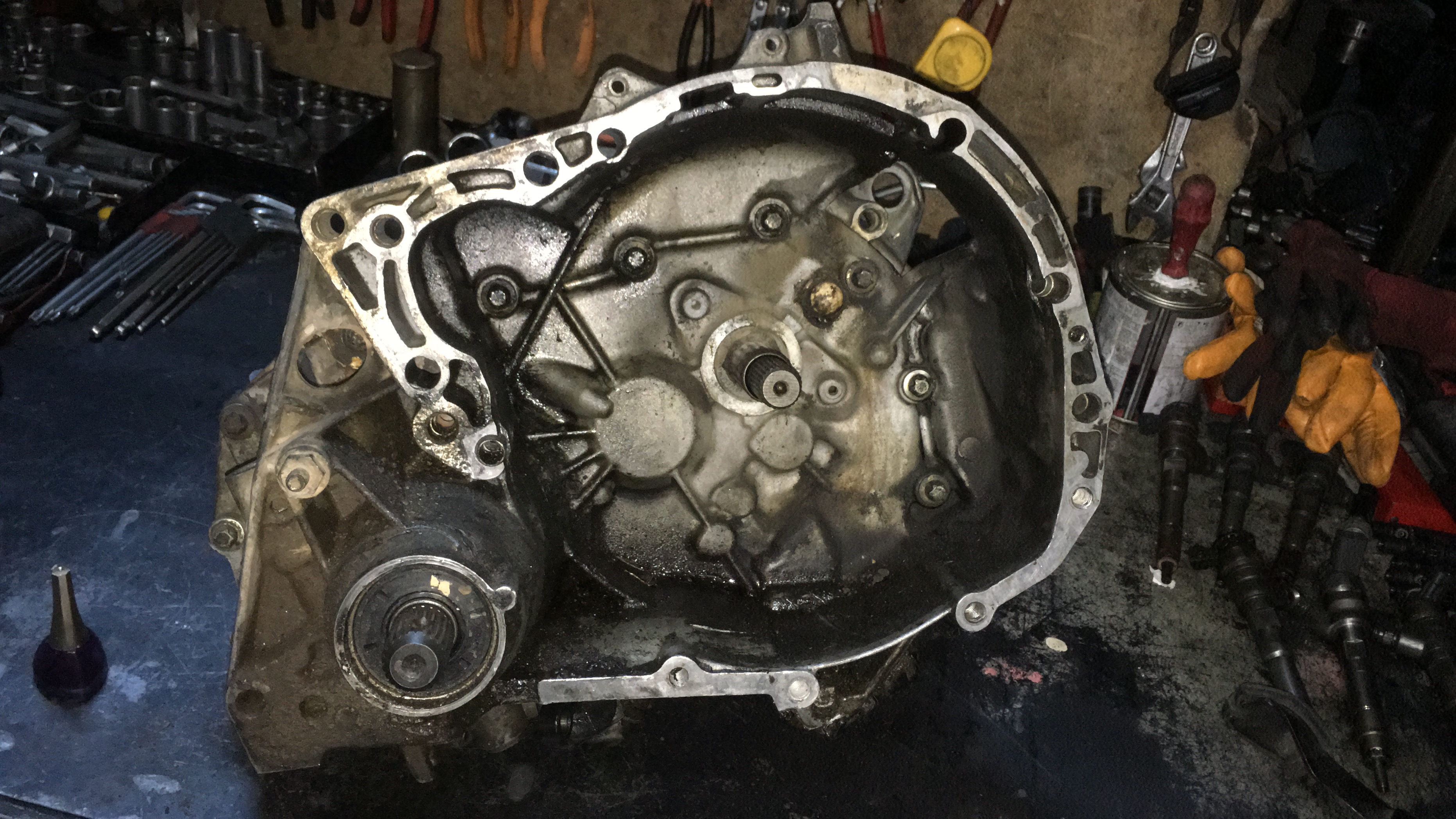 Renault clio kangoo çıkma orjinal manuel şanzıman Renault clio kangoo çıkma orjinal manuel şanzıman