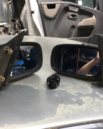 Renault laguna 2 sağ sol dikiz aynası ve düğmesi