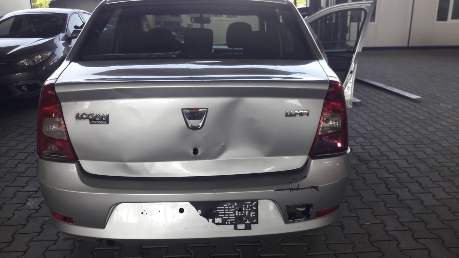Dacıa logan çıkma komple arka Dacıa logan çıkma komple arka