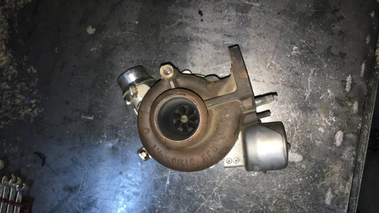 Yimpar Renault olarak tüm renault modellerinin çıkma parça’larını ve Dacia çıkma parçalarını  orjinal çıkma,yan sanayi gibi birçok modelini müşterilere sunmaktayız.  Aradığınız orjinal çıkma parça’yı bizi arayarak stoğunu öğrenerek sipariş verebilirsiniz.Tüm Türkiye’ye anlaşmalı  kargomuz ile 2 iş günü içerisinde elinize ulaştırıyoruz.  Kargolarımız son derece titiz paketlenip(Kutu + Paketleme balonu) ile elinize son derece sağlam bir şekilde ulaşmasını sağlıyoruz.