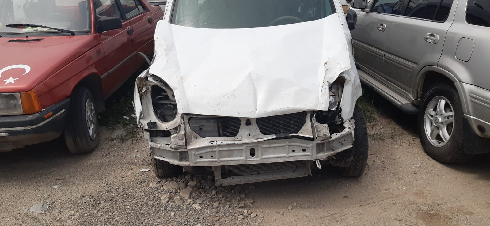 Renault kangoo çıkma parça ankara Renault kangoo çıkma parça ankara