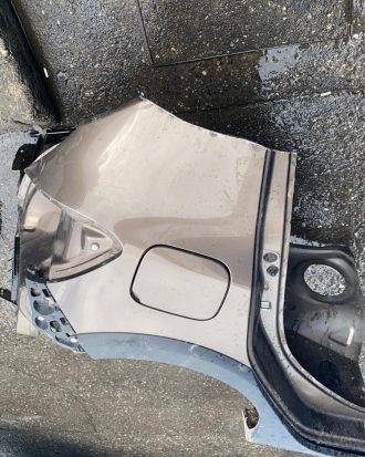 Dacıa sandero çıkma kesme orjinal sağ arka çamurluk