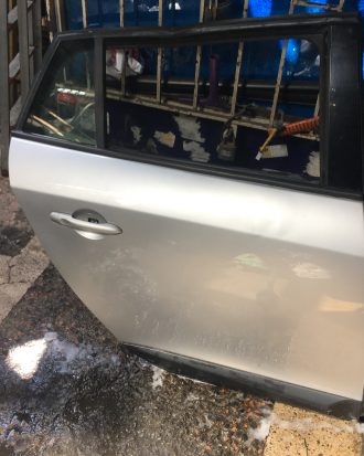 Renault megane 3 sport tourer çıkma hatasız gri renk sağ arka kapı