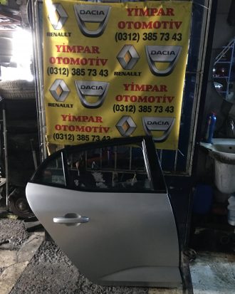 Renault megane 4 çıkma hatasız gri renk sağ arka kapı