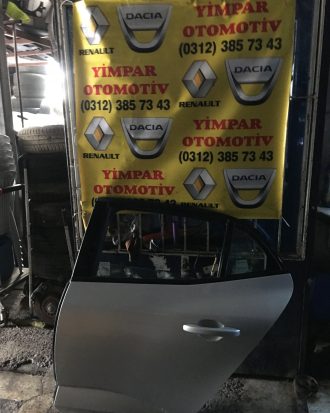 Renault megane 4 çıkma hatasız gri renk sol arka kapı