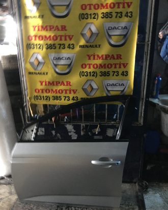 Renault megane 4 çıkma hatasız gri renk sol ön kapı
