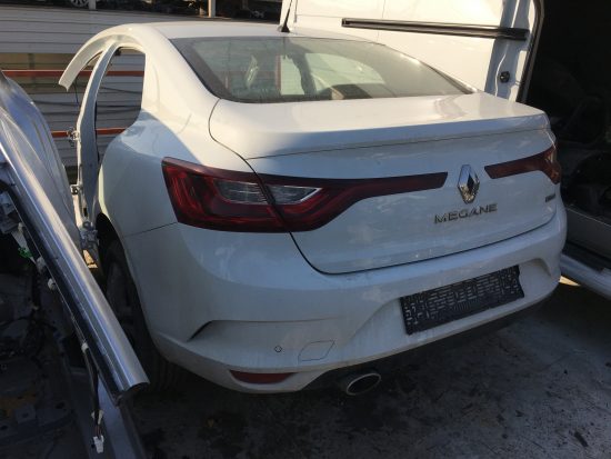 Renault megane 4 çıkma hatasız beyaz renk kesme tavan arka komple kupa