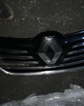 Renault talisman çıkma orjinal ön panjur