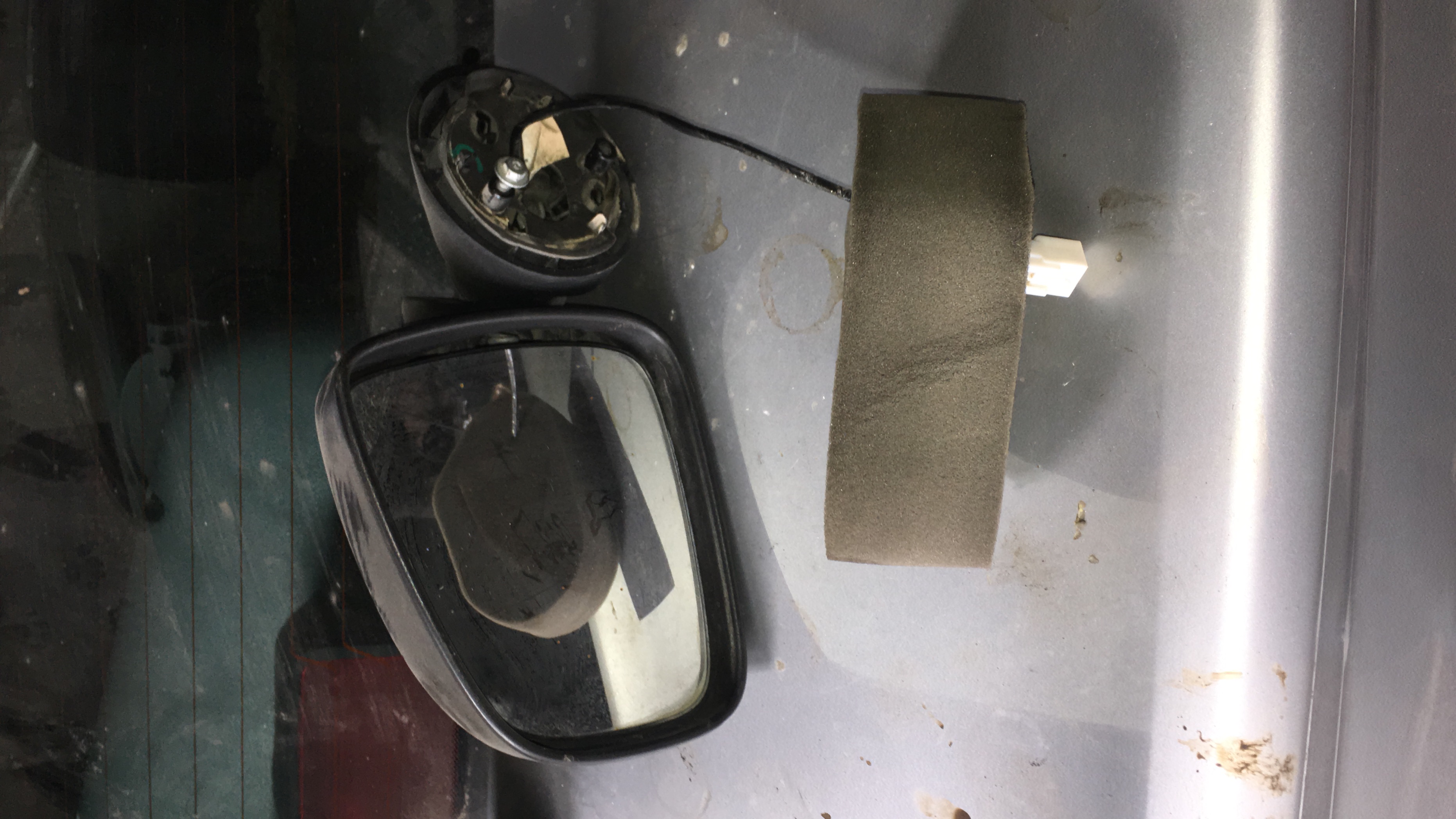 Dacıa duster çıkma orjinal sol ayna Dacıa duster çıkma orjinal sol ayna