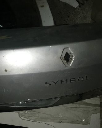 Renault clio symbol çıkma orjinal bagaj kapağı
