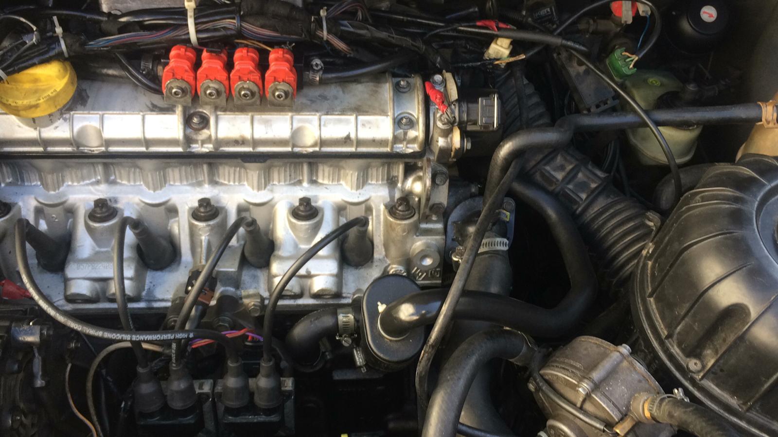 Renault megane 2.0 8V F3R çıkma orjinal komple motor Renault megane 2.0 8V F3R çıkma orjinal komple motor