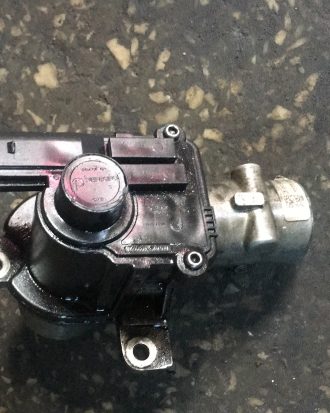 Renault 1.5 dizeik K9K çıkma egr valfi