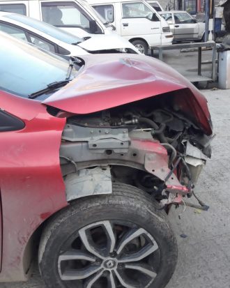 Renault clio 4 çıkma parça
