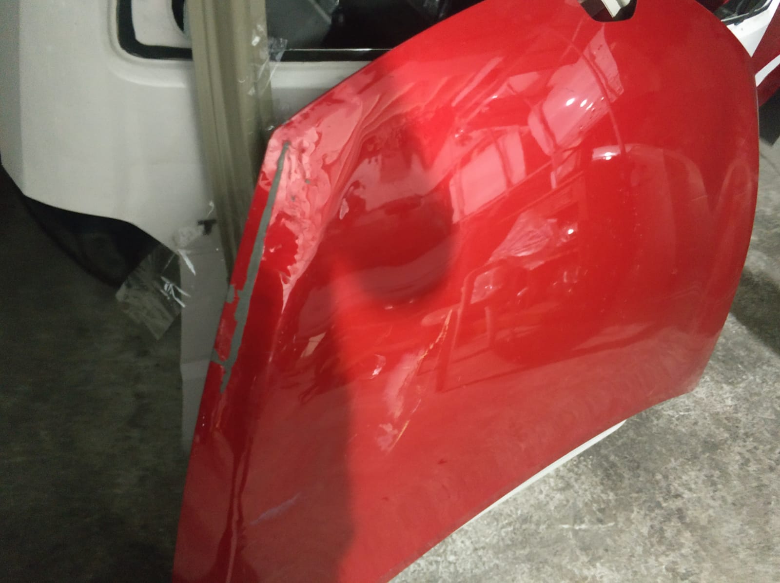 Renault clio 4 çıkma orjinal ön kaput Renault clio 4 çıkma orjinal ön kaput